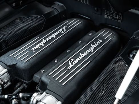 Used 2014 Lamborghini Gallardo LP 560-4 image 37