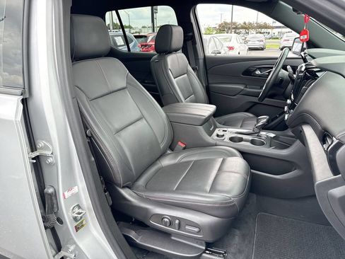 Used 2022 Chevrolet Traverse RS AWD/4WD image 26