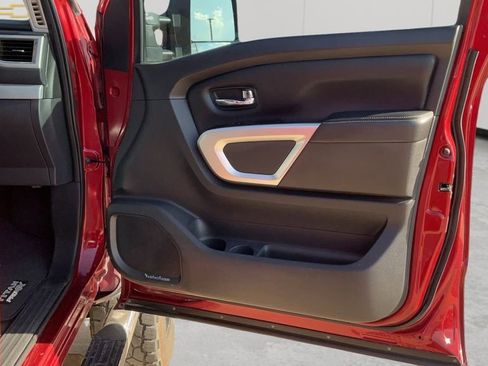 Used 2017 Nissan Titan PRO-4X w/ Pro-4x Convenience Package AWD/4WD image 56