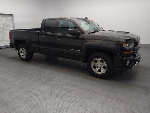 Used 2018 Chevrolet Silverado 1500 LT w/ All Star Edition AWD/4WD image 11
