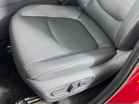 New 2025 Toyota RAV4 Limited image 18