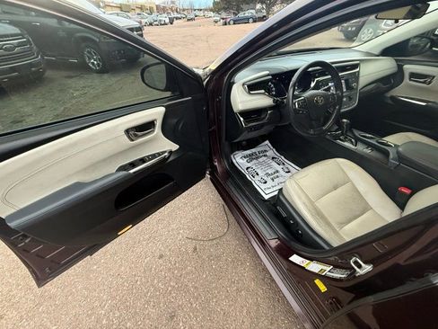 Used 2013 Toyota Avalon XLE image 11