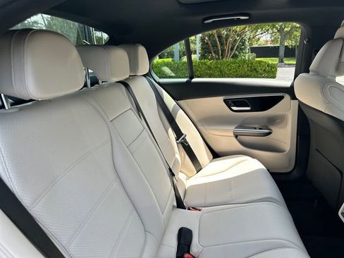 Used 2025 Mercedes-Benz C 300 Sedan image 27