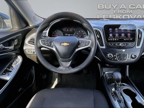 Used 2023 Chevrolet Malibu LT w/ Driver Confidence Package FWD image 5