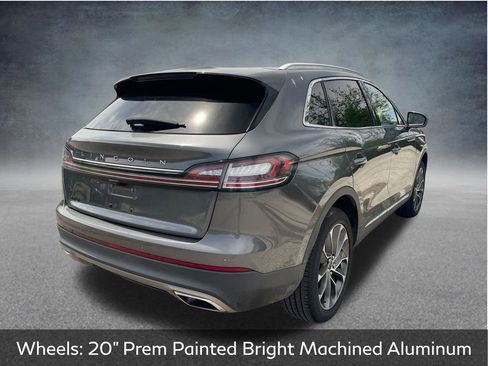 Used 2022 Lincoln Nautilus Reserve w/ Cargo Utility Package AWD/4WD image 8