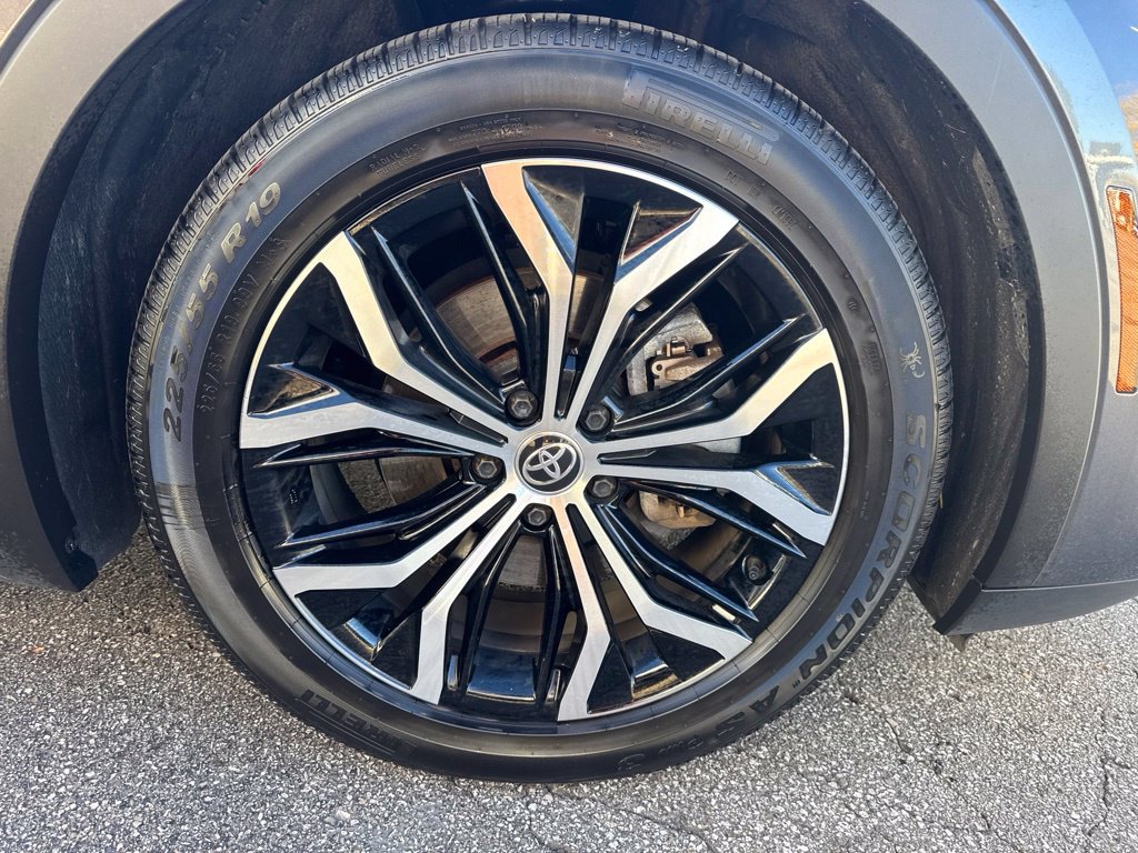 Certified 2023 Toyota Crown AWD/4WD image 38