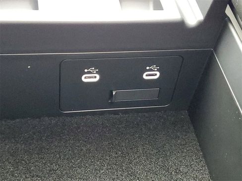 New 2026 MAZDA CX-90 Plug-In Hybrid w/ Preferred image 29