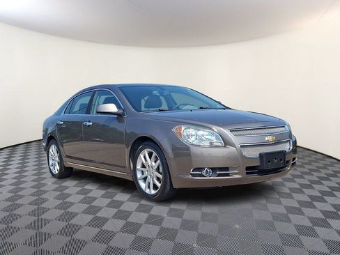 Used 2011 Chevrolet Malibu LTZ FWD image 1