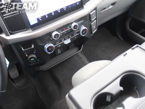 Used 2025 Ford F150 XLT w/ Equipment Group 301A Standard image 17