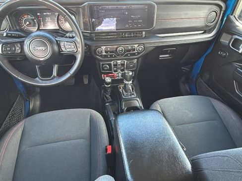 Used 2024 Jeep Wrangler Rubicon image 26