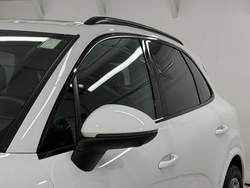 Certified 2025 Porsche Cayenne image 19