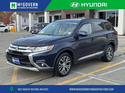Used 2016 Mitsubishi Outlander SEL image 1