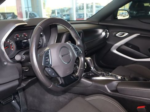 Used 2020 Chevrolet Camaro LT RWD image 16