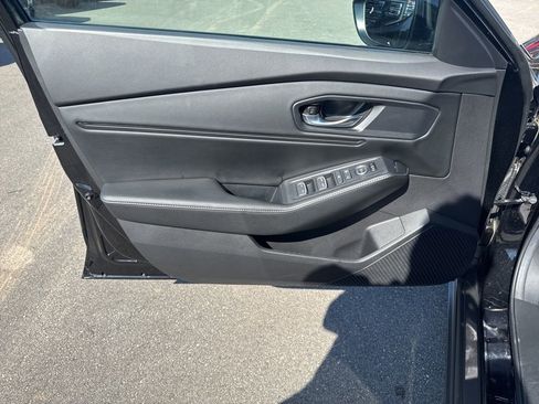 Used 2025 Honda Accord Sport image 25