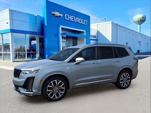 Used 2023 Cadillac XT6 Sport image 8