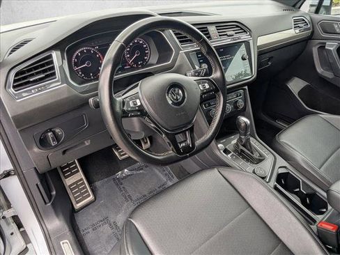 Used 2019 Volkswagen Tiguan SEL R-Line AWD/4WD image 10