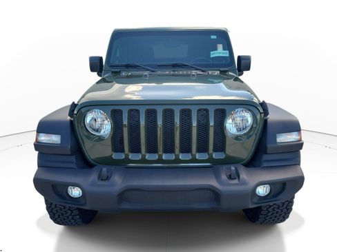 Used 2021 Jeep Wrangler Sport AWD/4WD image 2