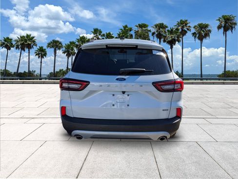 New 2026 Ford Escape SE w/ PHEV Premium Package image 7