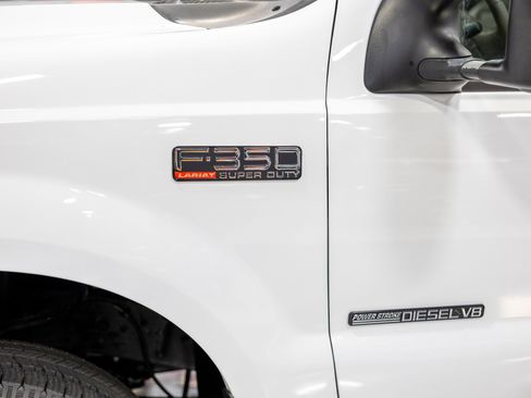 Used 2002 Ford F350 Lariat image 29
