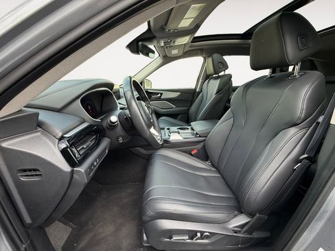 Used 2023 Acura MDX SH-AWD image 11