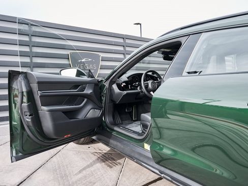 Used 2026 Porsche Taycan Turbo S image 38