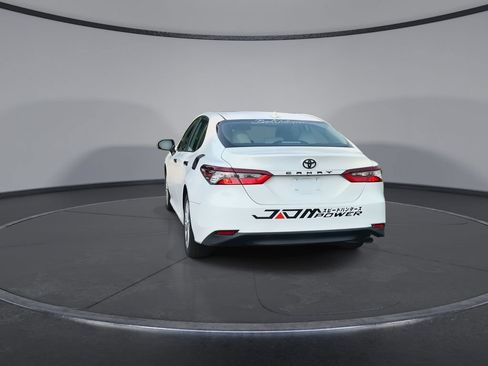 Used 2024 Toyota Camry LE FWD image 7