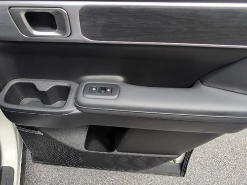 Used 2025 Hyundai Santa Fe Limited AWD/4WD image 14
