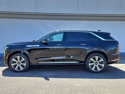 New 2025 Cadillac Escalade IQ Luxury 1 w/ Smart Trailering package image 2