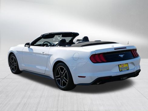 Used 2023 Ford Mustang Premium image 5