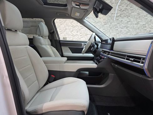 New 2026 Hyundai Santa Fe Limited FWD image 7
