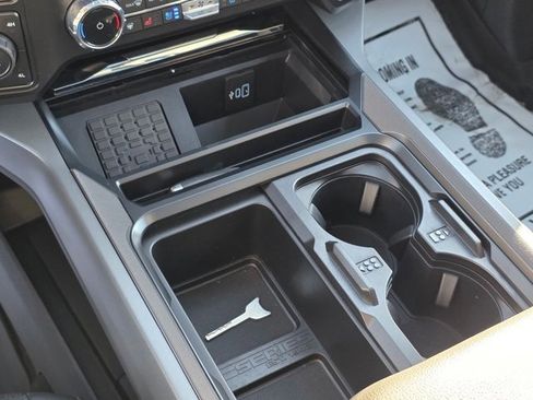 New 2026 Ford F250 Lariat w/ Black Appearance Package image 34