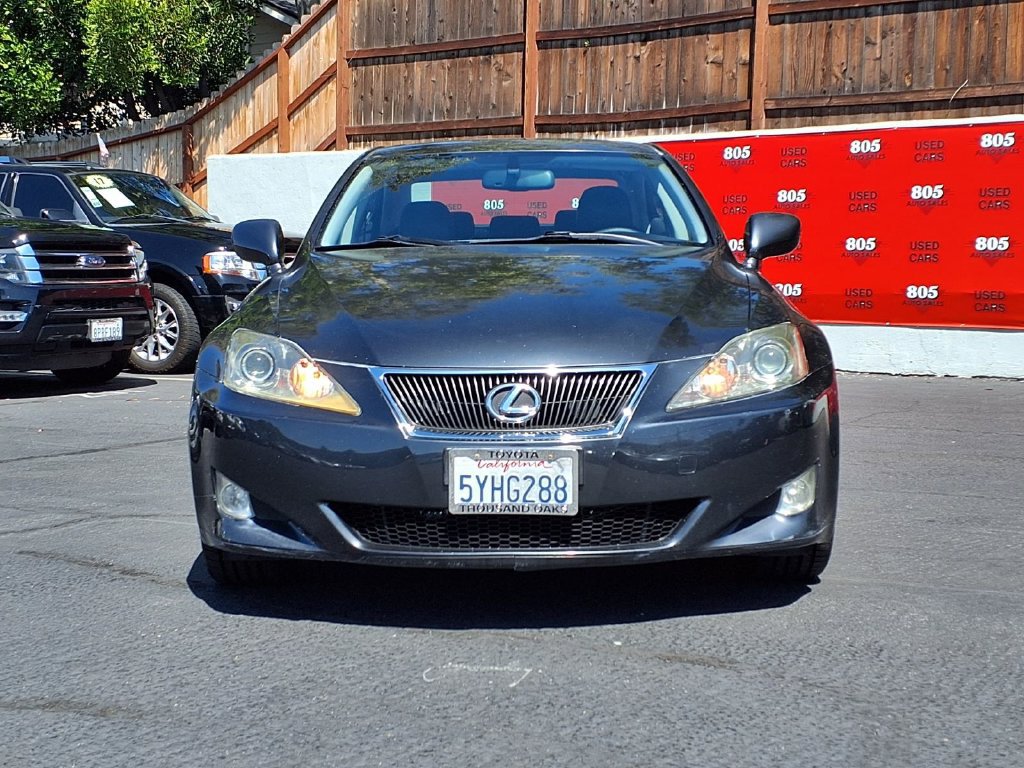Used 2007 Lexus IS 250 w/ Premium Pkg RWD image 2