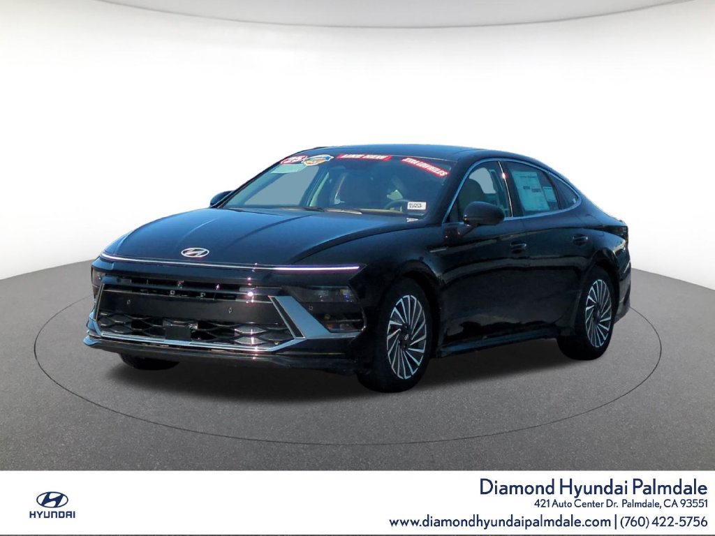 Used 2025 Hyundai Sonata Limited FWD image 3