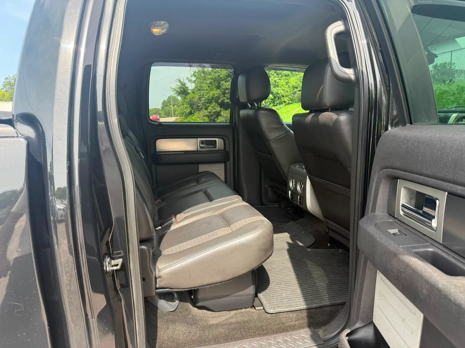 Used 2013 Ford F150 Raptor w/ Luxury Equipment Group AWD/4WD image 16