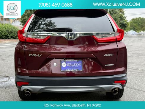 Used 2018 Honda CR-V Touring image 3