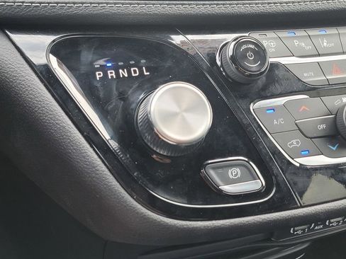 New 2025 Chrysler Pacifica Select w/ Fav Edition Package image 19