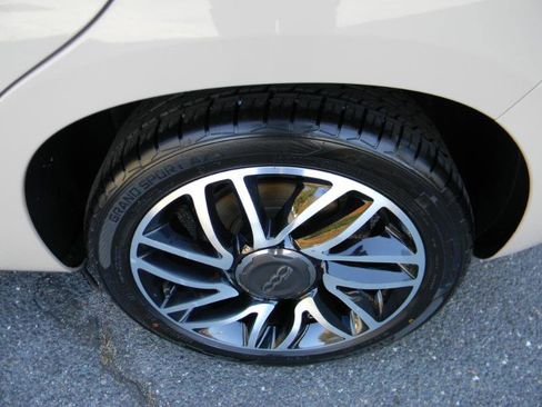 Used 2014 FIAT 500L Lounge image 27