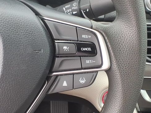 Used 2022 Honda Accord LX image 19