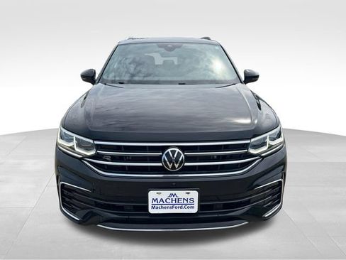 Used 2024 Volkswagen Tiguan SEL R-Line AWD/4WD image 16