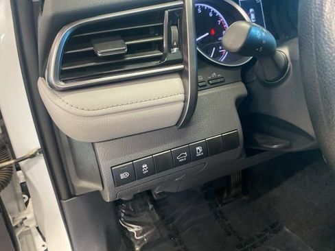 Used 2024 Toyota Camry LE FWD image 11