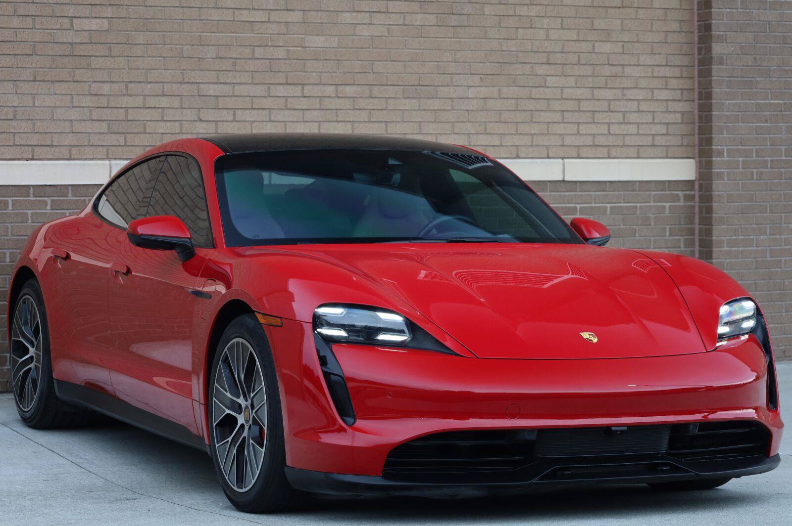 Used 2020 Porsche Taycan 4S w/ Premium Package AWD/4WD image 5