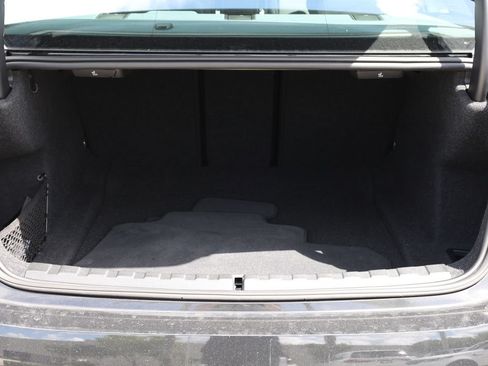 Used 2025 BMW 330i Sedan w/ Premium Package RWD image 8