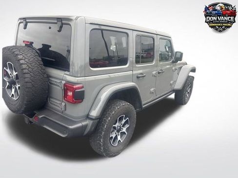 Used 2022 Jeep Wrangler Unlimited Rubicon w/ LED Lighting Group AWD/4WD image 10