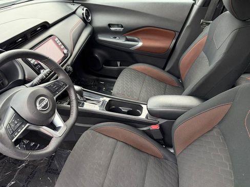 Used 2024 Nissan Kicks SR image 13