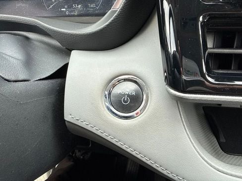 Used 2023 Toyota Highlander Platinum AWD/4WD image 39