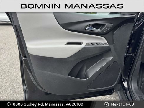 Used 2023 Chevrolet Equinox LS w/ LS Convenience Package image 8