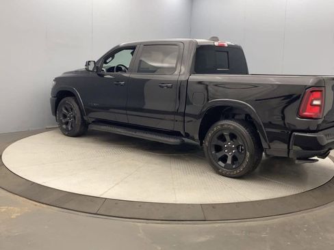 Used 2025 RAM 1500 Big Horn AWD/4WD image 3