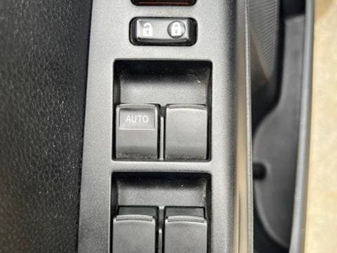 Used 2017 Toyota RAV4 XLE w/ Plus Extra Value Package AWD/4WD image 17