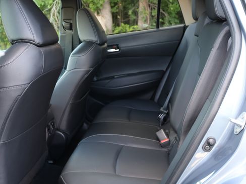 Certified 2024 Toyota Corolla Cross XLE FWD image 16