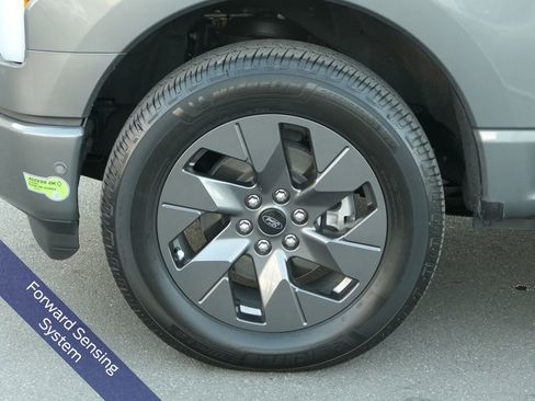 Used 2023 Ford F150 Lightning Lariat w/ Equipment Group 511A High image 12